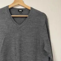 ユニクロ メリノウール Vネックセーター グレー メンズ L