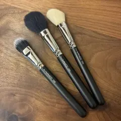 MAC マック メイクブラシ 4本セット - メルカリ