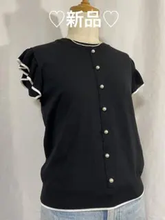 ♡新品♡ フリル袖 ブラック半袖 ニット