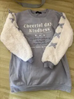 フリーススリーブ付きトレーナー