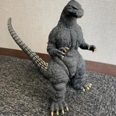 超巨大ゴジラ フィギュア 約60cm 当時物 ⭕️超巨大ゴジラ フィギュア 約60cm 当時物 - メルカリ
