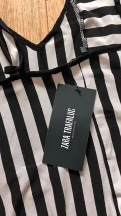 新品 タグ付き アシメワンピース