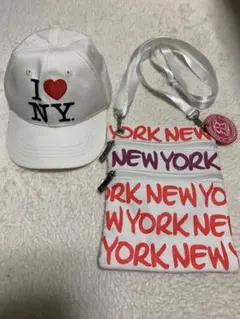 I ♥ NY キャップとROBIN RUTH NEW YORKポーチのセット