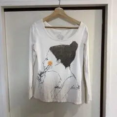 【美品】長袖カットソー イラストプリントのサムネイル