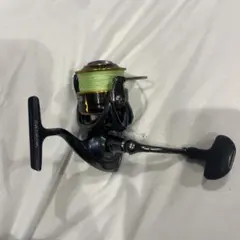 FREAMS 3000 スピニングリール ライトグリーンライン付き - メルカリ
