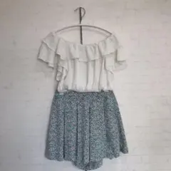 コーデ売り▷オフショルフリルトップス＆シフォンショートパンツ