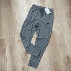 Nike キッズ 薄手　ロングパンツ 150 (M) グレー