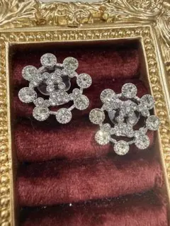 ⭐︎スワロフスキー キラキラ cc マーク ロゴ ピアス シルバー