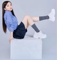 2025年最新】鈴木亜美 スニーカーの人気アイテム - メルカリ