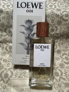 【新品未使用】LOEWE 001 ウーマン ギフトバック付 LOEWE】香水 001 ウーマン オードゥ パルファム ギフト (LOEWE