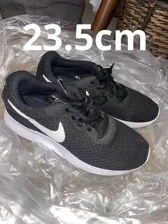 NIKE スニーカー ブラック ホワイト