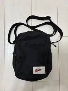 Nike ブラック ショルダーバッグのサムネイル