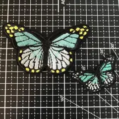 刺繍 アイロンワッペン 2個セット 蝶々 バタフライ 大小 水色 スカイブルー