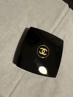 CHANEL スモーキーアイシャドウ ゴールド