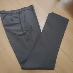 UNIQLO感動パンツ　ライト