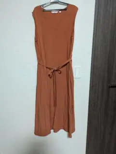 オレンジ ノースリーブ ロングワンピース L