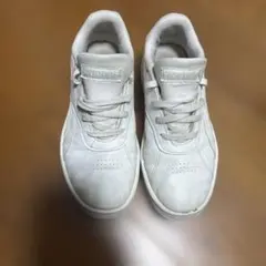 Reebok ホワイト スニーカー20.5センチ　室内利用のみ