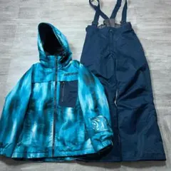 美品 人気モデル SnowCarving スキーウェア 150cm 総柄 男の子