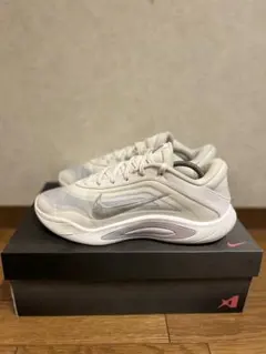 Nike Women's A'One 