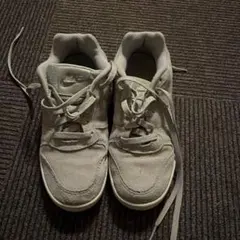 NIKE スニーカー ベージュ メンズのサムネイル