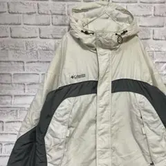 コロンビア　マウンテンパーカー中綿ホワイトXL ロゴ刺繍アウトドア903