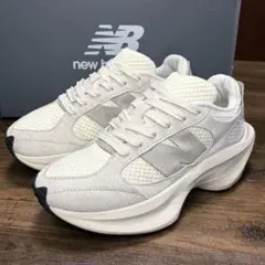 美品】New Balance ワープドランナーUWRPDTBC 厚底 23 白 - メルカリ