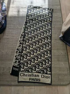 2026年最新】DIORマフラーの人気アイテム - メルカリ