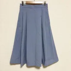 《ユニクロ》ドライストレッチタックフレアスカート　ハイウエスト　ブルー　青　Ｍ