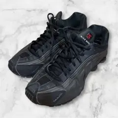 Nike Shox ブラックスニーカー r4 26.5
