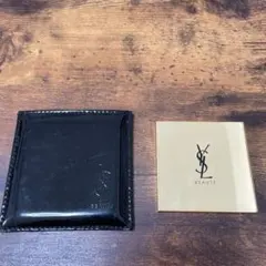 イブサンローランのコンパクトミラー