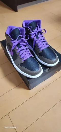 Nike Air Jordan 1 MID ブラック/パープル