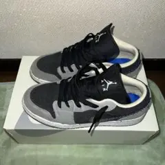 NIKE スニーカー
