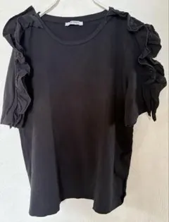 ZARA ブラック フリルTシャツ