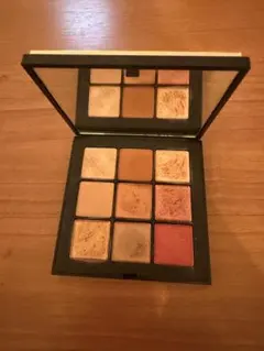 NARS サマーソルスティス アイシャドウパレットのサムネイル