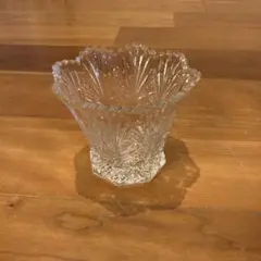昭和レトロ　ガラス製　フラワーベース 花瓶　花柄　クリスタル　アンティーク