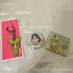 JEONGYEON キーホルダー バッジ セット