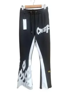 CREEF フレアパンツ ブラック