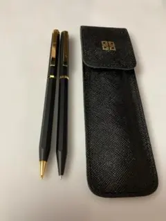GIVENCHY ボールペン 2本セット 専用ケース付きのサムネイル