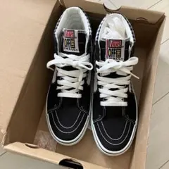 VANSハイカットスニーカー　SK8-HI ブラック/ホワイト 23.5cm