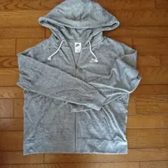 nikeパーカーレディース