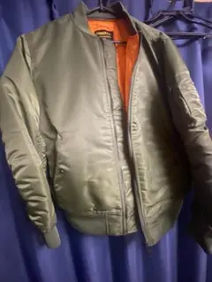 MA-1フライトジャケット オリーブグリーン