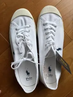 新品 スニーカー