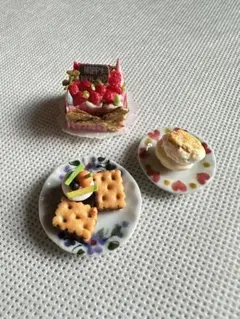 【7点セット】ミニチュア　ケーキセット　バースデー