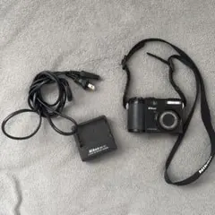 Nikon COOLPIX P5100 デジタルカメラ 本体のサムネイル