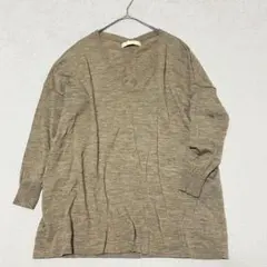 スローブイエナ ベージュ ウールVネック長袖ニット