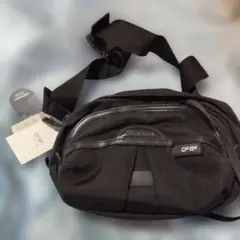 DSBk ブラック ショルダーバッグ