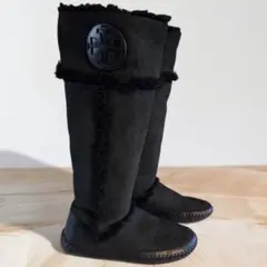 Item thumbnail for item 041aec81-b7b8-43c4-8b5f-892a7407f9cd