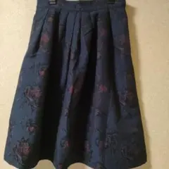 大きいサイズネイビー 花柄 フレアスカート