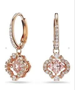 スワロフスキー ピアス クローバー