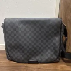 LOUIS VUITTON ルイヴィトン ダニエルGM ダミエグラフィットのサムネイル